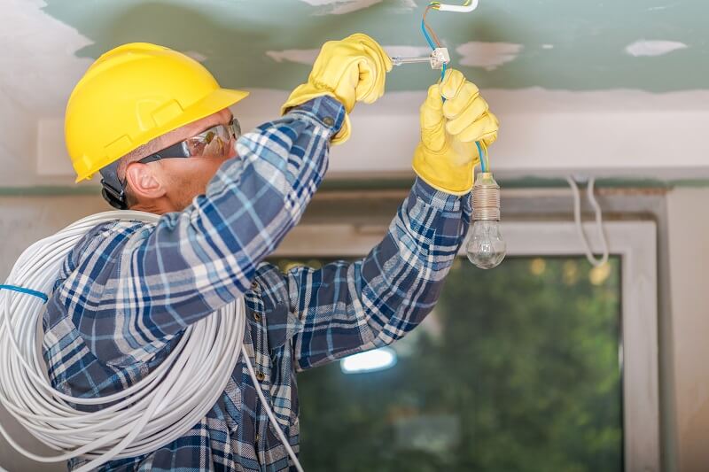 Reliable Commercial Electrician in Maddington