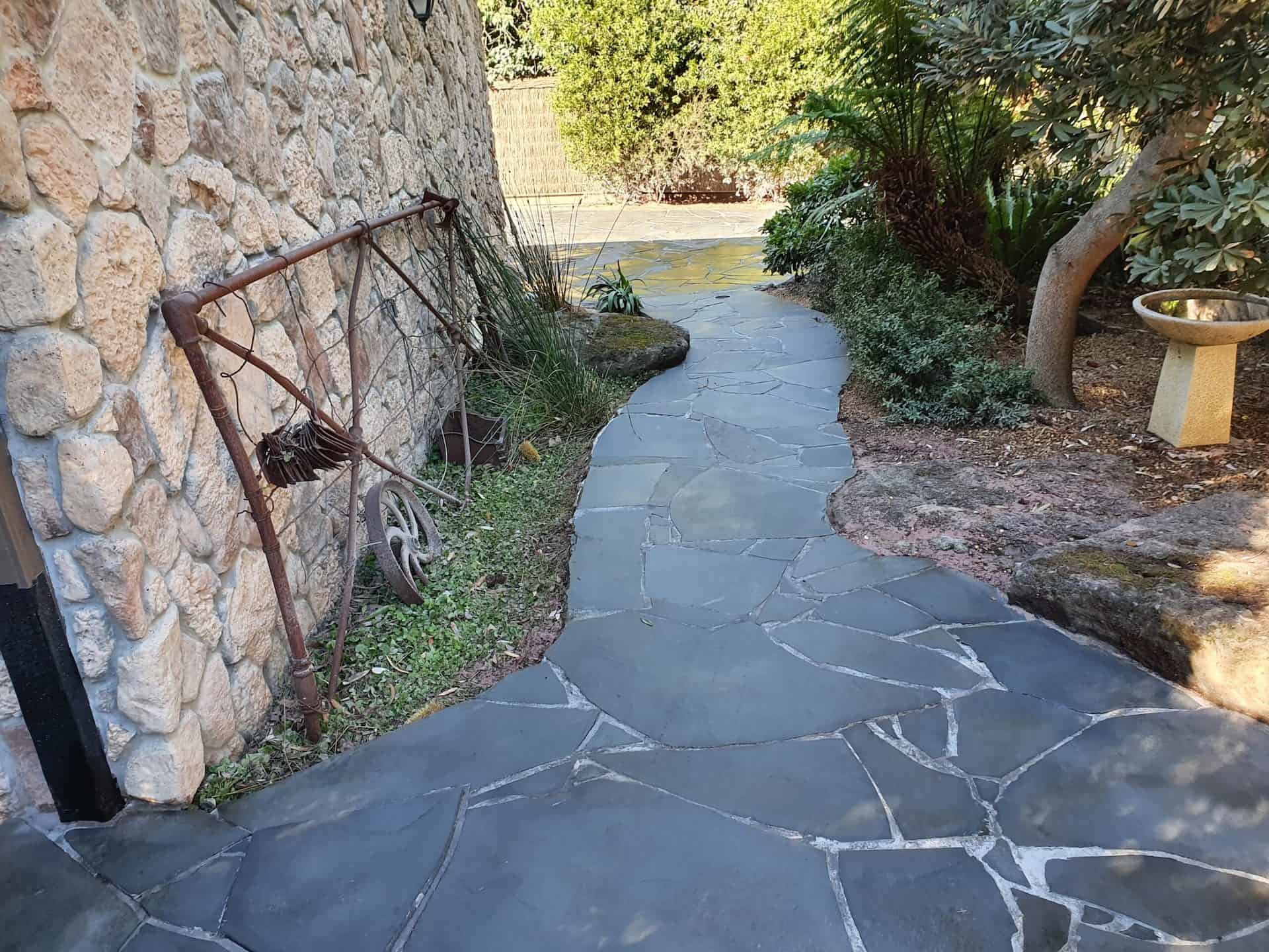 Natural Stone pavers in Melbourne