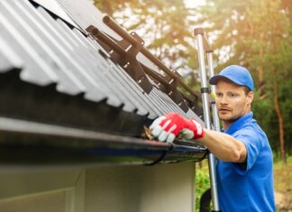 Installing and Replacing Gutters – DIY Tips from Experts Gutter Cleaning