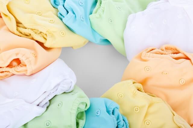 Why are gender neutral baby clothes so popular