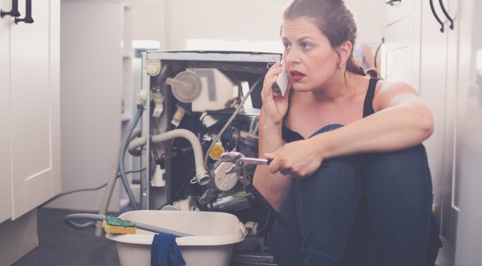 5 Things To Consider Before Availing Of The Services Of A Plumber plumber