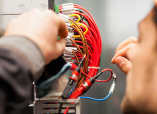 Electrical Problems When You Need to Call Professional Electricians