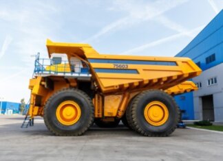 How To Find The Right Earthmover Service With A Pocket-Friendly Budget? Earthmover Service