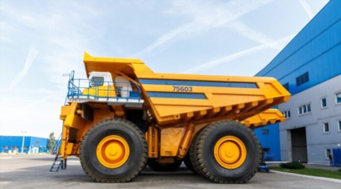 How To Find The Right Earthmover Service With A Pocket-Friendly Budget? Earthmover Service