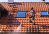 Hydro Jet Technique: Should You Hire A Roof Cleaning Expert?