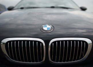 How to Choose the Best BMW Car Service Specialists?