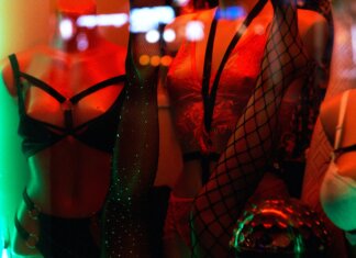 The Services That an Exclusive Brothel Provide exclusive brothel