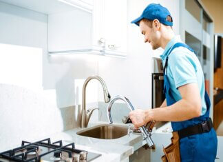 Expectations vs Reality: 24 Hour Emergency Plumber Services Plumber