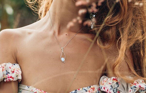 The Ocean’s Spirit in Stone: Discover Moonstone’s Power Ocean’s Spirit in Stone