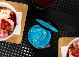 How to Choose the Right Clear Aligner Manufacturer in India: A Complete Guide for Dental Practices Right Clear Aligner Manufacturer in India