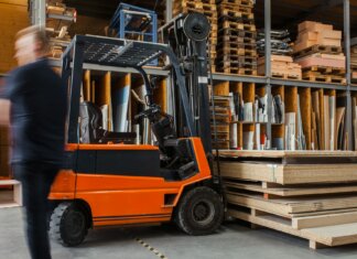 A Complete Guide to Selecting a Forklift for Sale for Industrial Applications Forklift for Sale