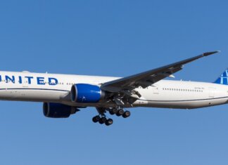 United Airlines Unaccompanied Minors Flying Alone United Airlines Unaccompanied Minor Policy